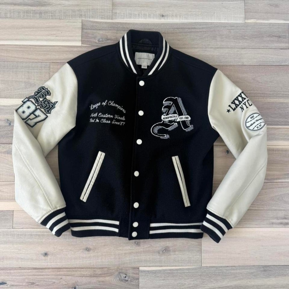 Y2K 2000s Woman's Aeropostale varsity jacket with embroidered details Sz XS